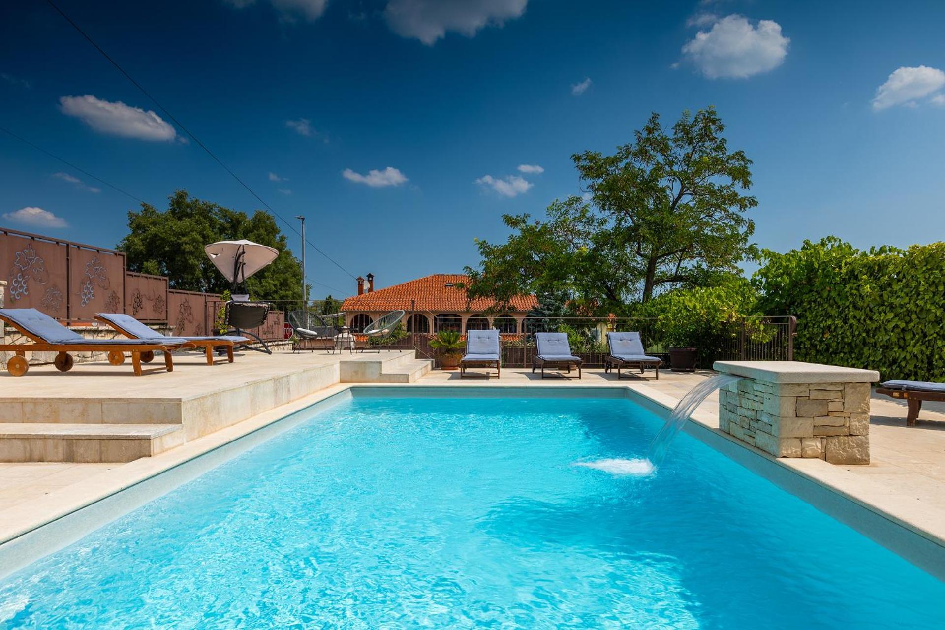 Villa Alberta Ровиньско село Экстерьер фото